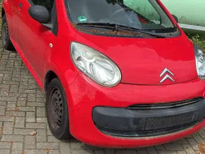 Gebraucht Citroën C1 50 PS (36 kW) 2008 Rot Kleinwagen