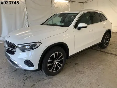 Gebraucht Mercedes GLC220 Avantgarde 197 PS (144 kW) 2023 Weiß SUV