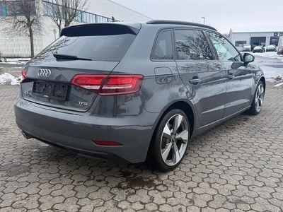 Gebraucht Audi A3 S-Line 150 PS (110 kW) 2018 Grau Limousine