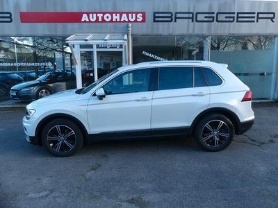 Weiß Gebraucht 2017 VW Tiguan Highline SUV | 17.990 € (Etwas zu teuer)