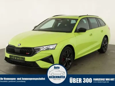 Nuova Skoda Octavia RS 265 CV (194 kW) 2026 Verde Station wagon