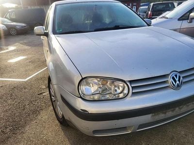 Usata VW Golf IV Edition 102 CV (75 kW) 2001 Argento Berlina