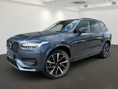 Gebraucht Volvo XC90 Ultimate 235 PS (172 kW) 2023 Blau metallic SUV