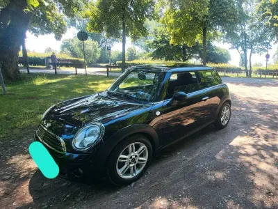 Gebraucht Mini ONE 75 PS (55 kW) 2010 Schwarz Kleinwagen