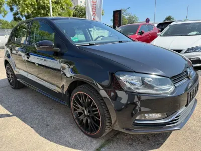 Gebraucht VW Polo 60 PS (44 kW) 2015 Schwarz Limousine