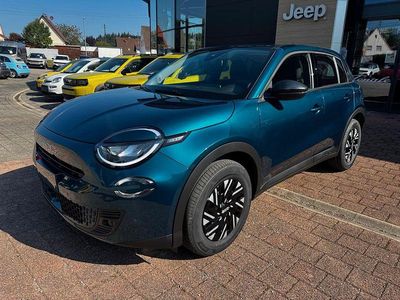 Neu Fiat 600 Business 110 PS (80 kW) 2025 Grün SUV