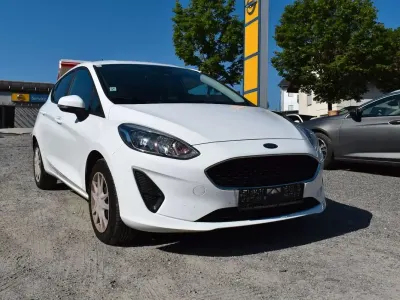 Gebraucht Ford Fiesta Trend 86 PS (63 kW) 2018 Frozen white (metallic) Kleinwagen