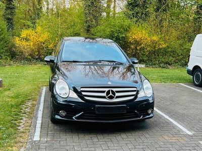 Mercedes R320