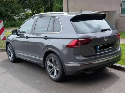 Gebraucht VW Tiguan Highline 150 PS (110 kW) 2020 Grau SUV
