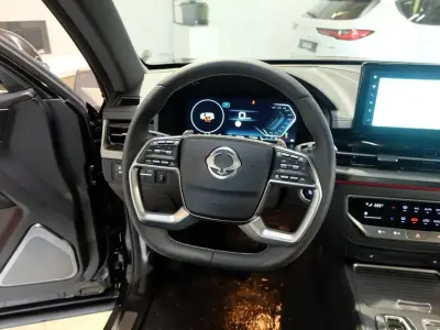 Neu KGM Rexton 201 PS (147 kW) 2026 Silber SUV