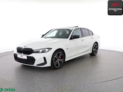 Gebraucht BMW 330e M Sport 292 PS (214 kW) 2022 Alpinweiss iii Limousine