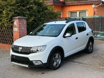Używany Dacia Sandero Prestige 90 KM (66 kW) 2019 Biały Sedan/Limuzyna