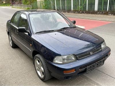 Gebraucht Daihatsu Charade 90 PS (66 kW) 1996 Blau Limousine