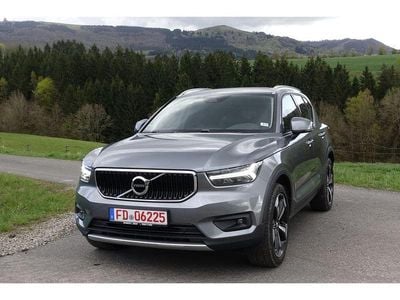 Usata Volvo XC40 Momentum 247 CV (181 kW) 2018 Grigio SUV
