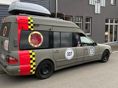 Usata Mercedes E220 143 CV (105 kW) 2000 Verde