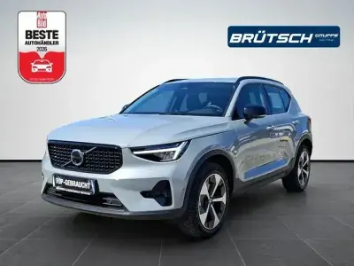 Gebraucht Volvo XC40 Plus 197 PS (144 kW) 2024 Vapour grey metallic SUV