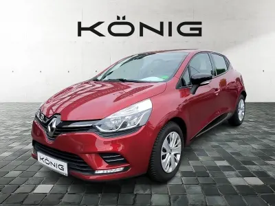 Używany Renault Clio IV 73 KM (53 kW) 2018 Czerwony Hatchback