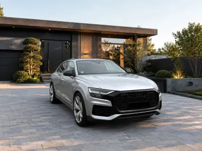 Gebraucht Audi Q8 Ambiente 340 PS (250 kW) 2022 Silber SUV