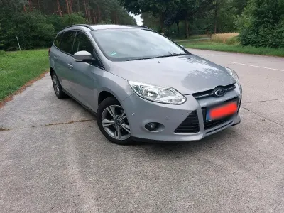 Gebraucht Ford Focus 115 PS (84 kW) 2013 Kombi