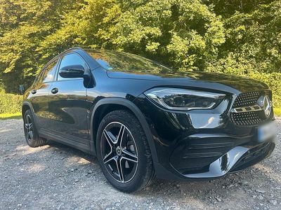 Gebraucht Mercedes GLA200 AMG line 163 PS (119 kW) 2021 Schwarz SUV