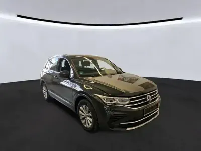 Gebraucht VW Tiguan Elegance 150 PS (110 kW) 2022 Andere SUV