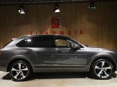 Usata Bentley Bentayga Mulliner 608 CV (447 kW) 2019 Grigio SUV