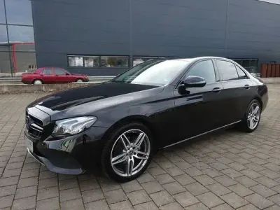 Second-hand Mercedes E200 Avantgarde 184 CP (135 kW) 2017 Negru Berlinǎ