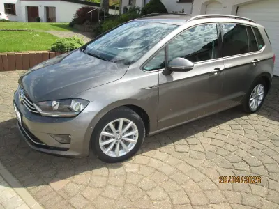 Gebraucht VW Golf Sportsvan Highline 125 PS (91 kW) 2015 Silber Van / Kleinbus