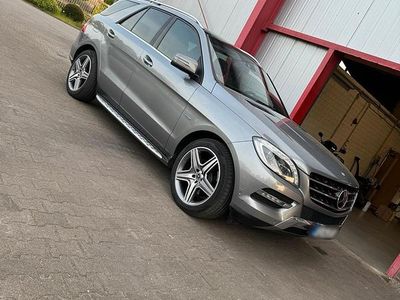 Gebraucht Mercedes ML350 AMG 258 PS (189 kW) 2012 Grau SUV