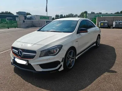 Gebraucht Mercedes CLA45 AMG AMG 409 PS (300 kW) 2015 Weiß Coupé
