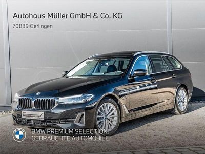 Gebraucht BMW 530e Luxury Line 292 PS (214 kW) 2022 Black sapphire Kombi