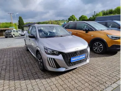 Neu Peugeot 208 Style 101 PS (74 kW) 2025 Grau Kleinwagen
