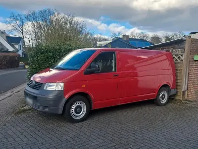 Gebraucht VW T5 130 PS (95 kW) 2004 Rot Van