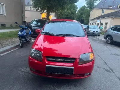 Gebraucht Chevrolet Kalos 95 PS (69 kW) 2006 Rot Limousine