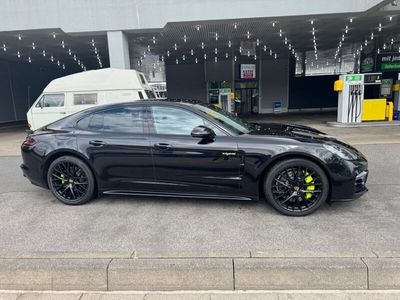 Porsche Panamera 4