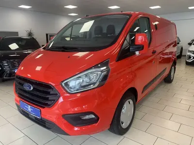 Gebraucht Ford Transit Custom Trend 131 PS (96 kW) 2020 Rot Van / Kleinbus
