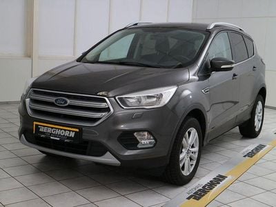 Begagnad Ford Kuga Trend 120 HK (88 kW) 2017 Grå SUV