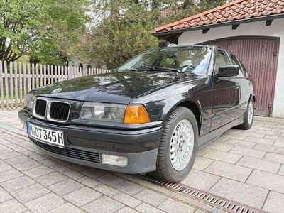 Gebraucht BMW 325 192 PS (141 kW) 1994 Schwarz Limousine
