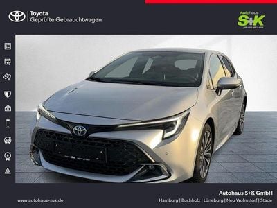 Gebraucht Toyota Corolla Basis 140 PS (102 kW) 2024 Shimmering silver Limousine