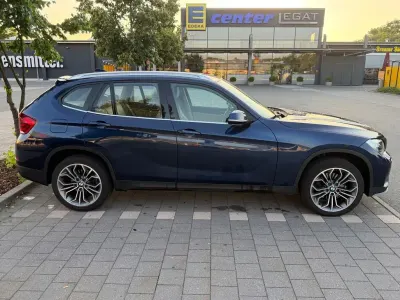Gebraucht BMW X1 Sport Line 184 PS (135 kW) 2014 Blau SUV