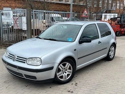 Gebraucht VW Golf IV Edition 75 PS (55 kW) 2001 Silber Kleinwagen