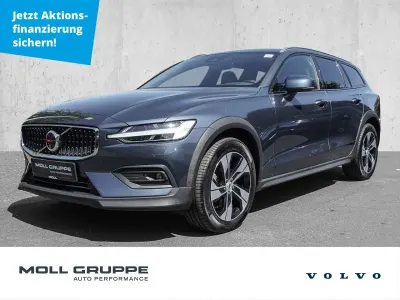 Gebraucht Volvo V60 CC Ultimate 197 PS (144 kW) 2024 Blau Kombi