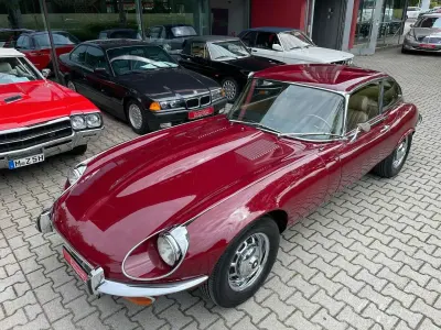 Käytetty Jaguar E-Type 276 HP (202 kW) 1971 Punainen Coupe - kaksiovinen