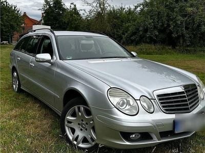 Mercedes E200