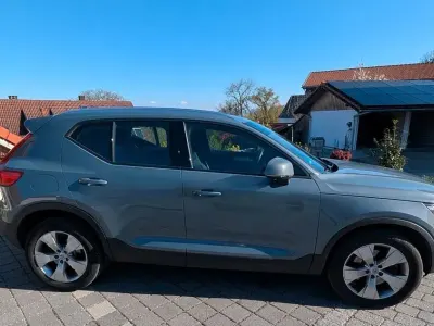 Gebraucht Volvo XC40 Momentum 190 PS (139 kW) 2019 Grau SUV