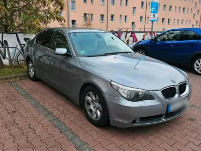 Gebraucht BMW 520 177 PS (130 kW) 2005 Grau Limousine
