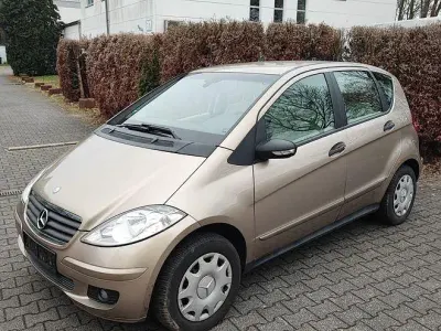 Gebraucht Mercedes A160 82 PS (60 kW) 2006 Silber Kleinwagen