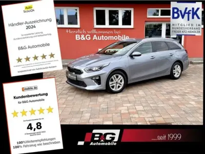 Gebraucht Kia Ceed Vision 140 PS (102 kW) 2020 (css) lunar silver m (metallic) Kleinwagen