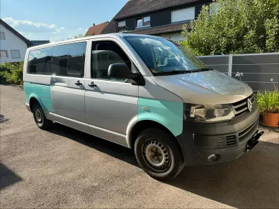 Gebraucht VW T5 140 PS (102 kW) 2015 Silber Van