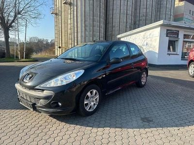 Gebraucht Peugeot 206+ Basis 60 PS (44 kW) 2012 Schwarz Kleinwagen